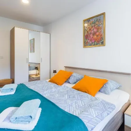 Apartment Alex - Best Location Porec Exterior photo